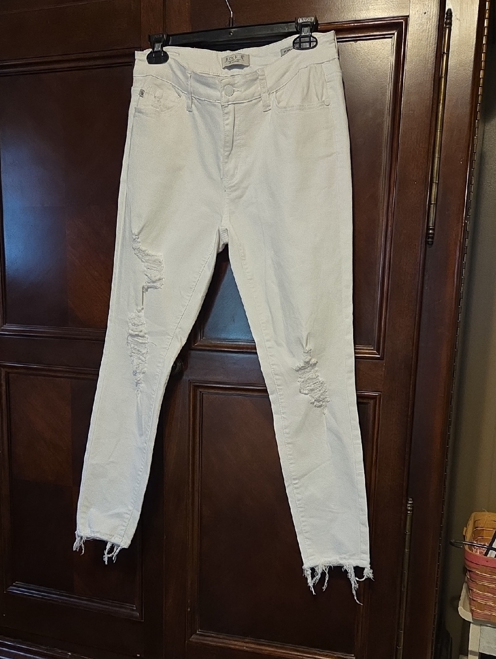 Judy Blue‎ White Mid-Rise Denim